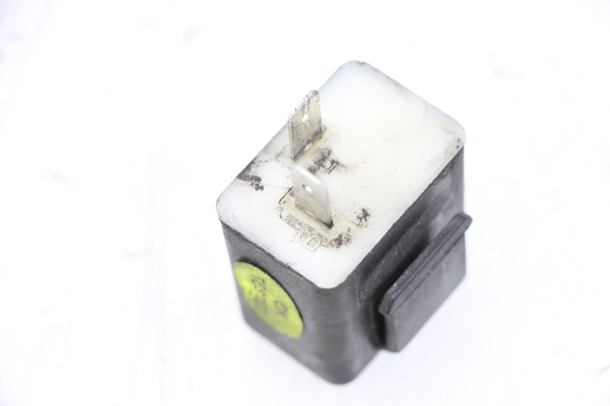 photo de TURN SIGNAL RELAY PIAGGIO VESPA GTS SUPER IE 125 (2009 - 2016) - Component detail