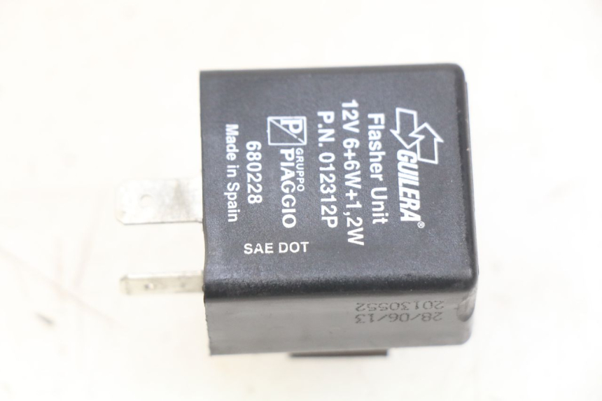 photo de FLASHER RELAY PIAGGIO VESPA PRIMAVERA 2T 50 (2013 - 2018) - Main view