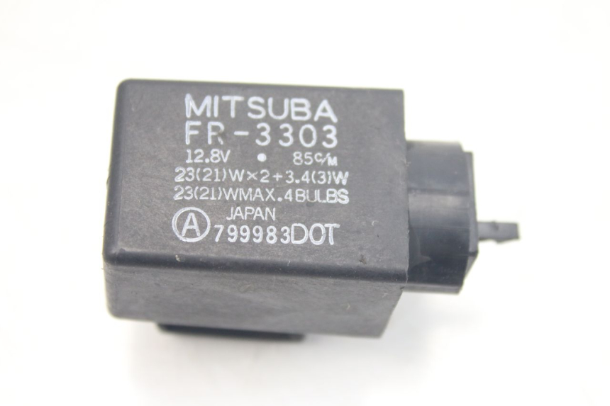 photo de TURN SIGNAL RELAY HONDA VFR FI RC46 800 (1998 - 2001) - Main view