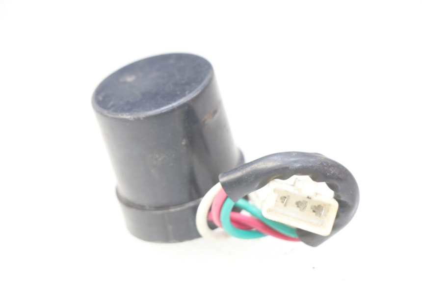 photo de FLASHER RELAY EUROCKA VIRTUALITY GT 4T 50 (2011 - 2017) - Zoom on usage condition