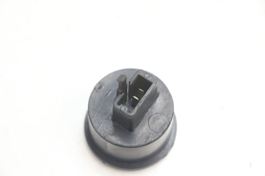 photo de TURN SIGNAL RELAY PEUGEOT VIVACITY 50 (2004 - 2009) - Alternative perspective