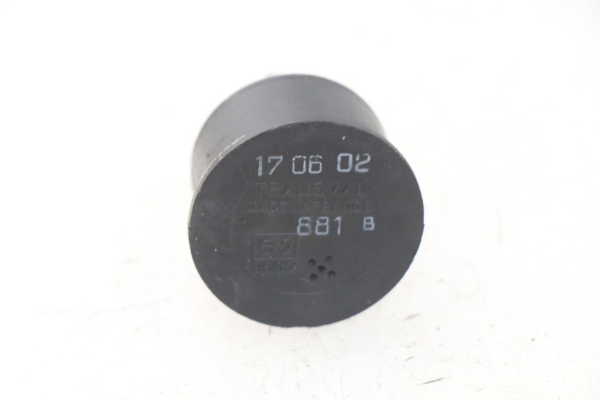 photo de TURN SIGNAL RELAY PEUGEOT VIVACITY 100 (1999 - 2008) - Zoom on usage condition