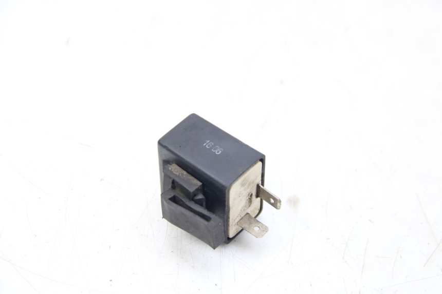photo de FLASHER RELAY SYM WOLF SB 125 (2011 - 2018) - Zoom on usage condition