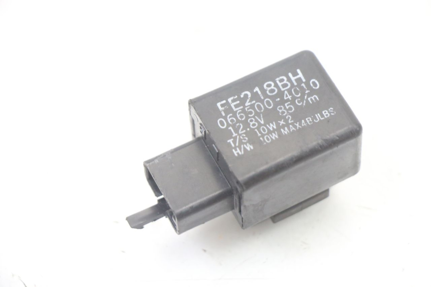 photo de TURN SIGNAL RELAY YAMAHA X-MAX XMAX ABS 250 (2010 - 2012) - Main view