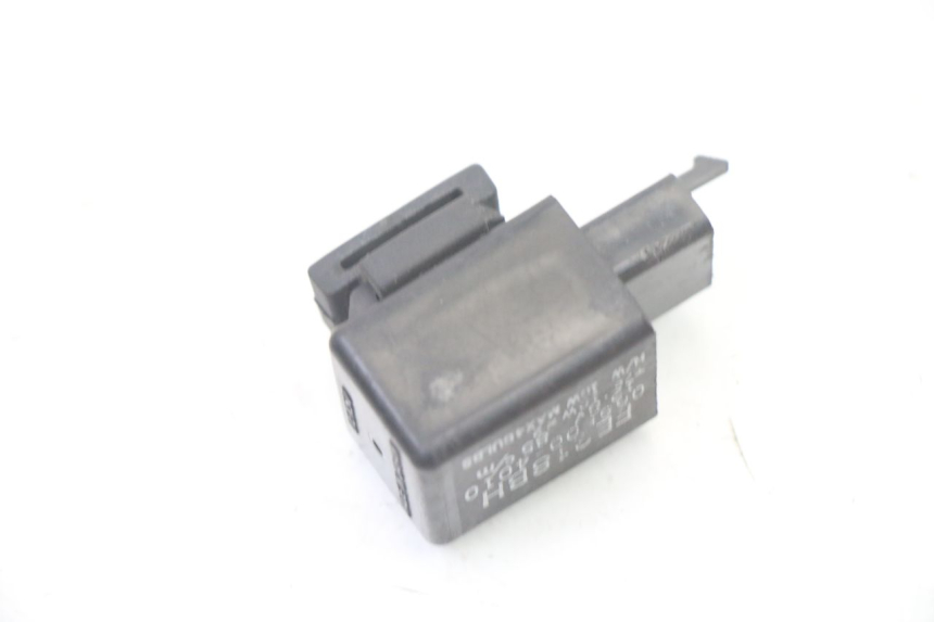 photo de FLASHER RELAY YAMAHA X-MAX XMAX 125 (2010 - 2013) - Component detail