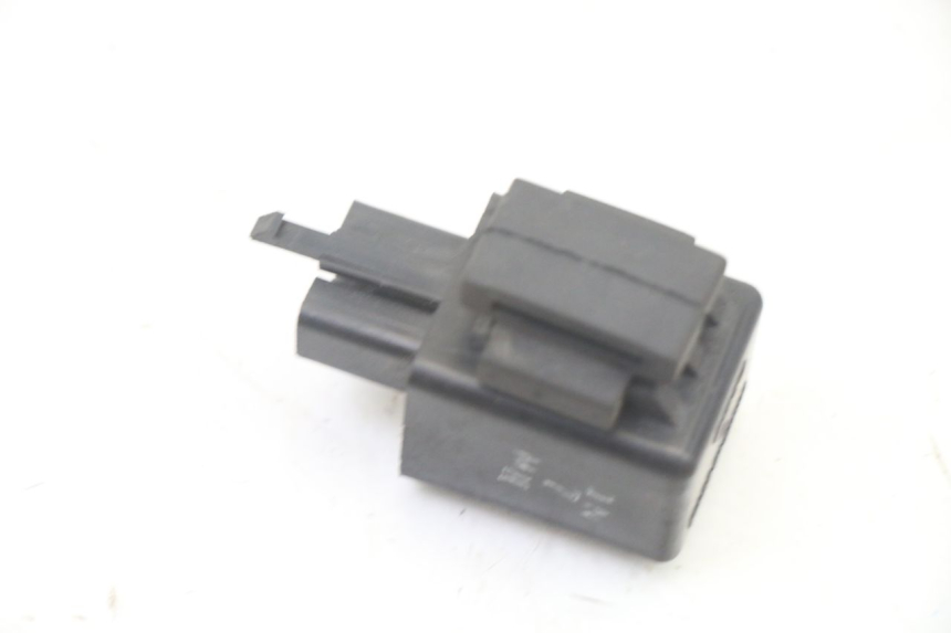 photo de FLASHER RELAY YAMAHA X-MAX XMAX 125 (2010 - 2013) - Zoom on usage condition
