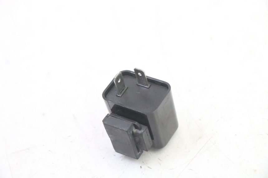 photo de TURN SIGNAL RELAY YAMAHA XMAX X-MAX 125 (2021 - 2025) - Zoom on usage condition