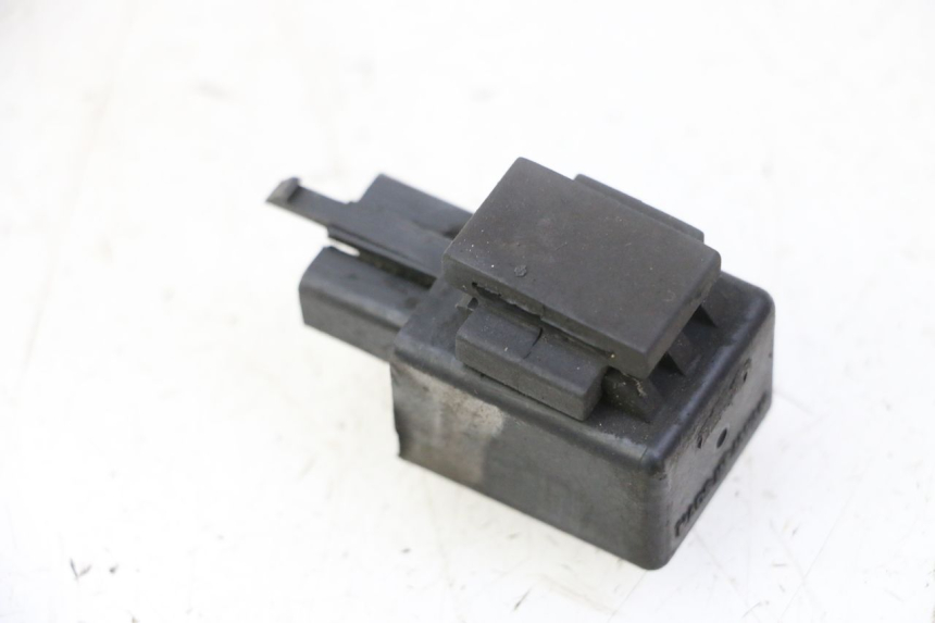 photo de FLASHER RELAY YAMAHA X-MAX XMAX 125 (2010 - 2013) - Zoom on usage condition
