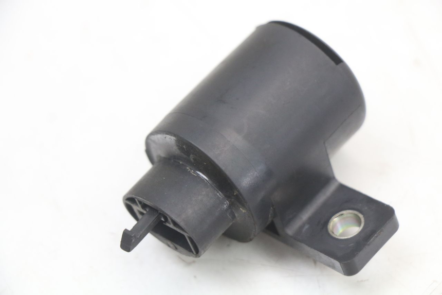 photo de FLASHER RELAY KYMCO XCITING 250 (2006 - 2009) - Component detail