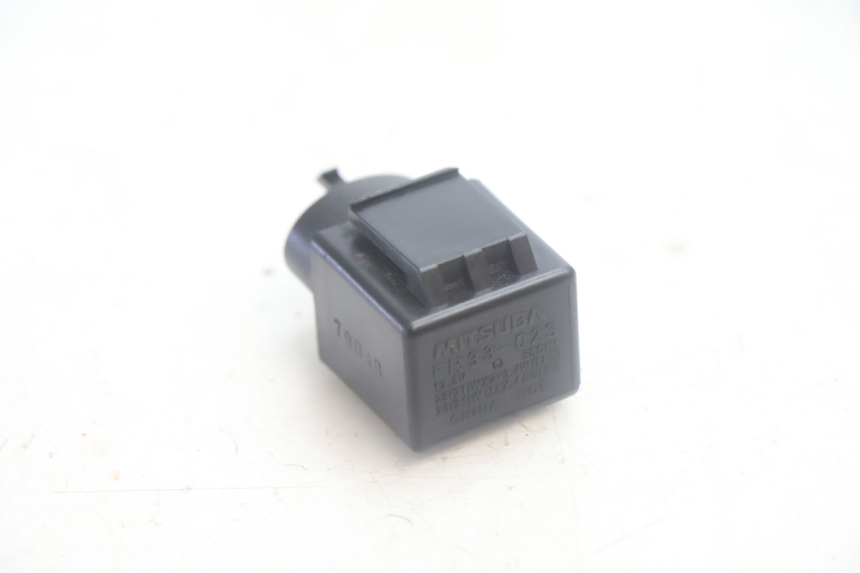 photo de TURN SIGNAL RELAY HONDA XLV VARADERO 125 (2007 - 2012) - Zoom on usage condition