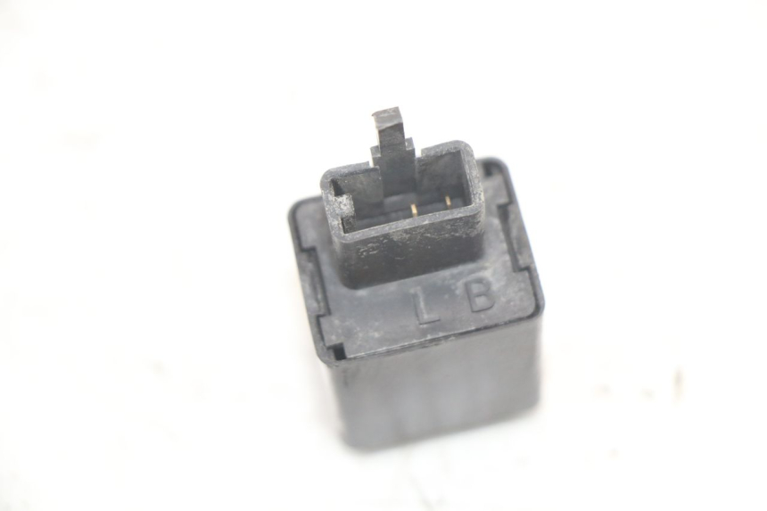 photo de TURN SIGNAL RELAY YAMAHA FJR ABS 1300 (2006 - 2012) - Zoom on usage condition