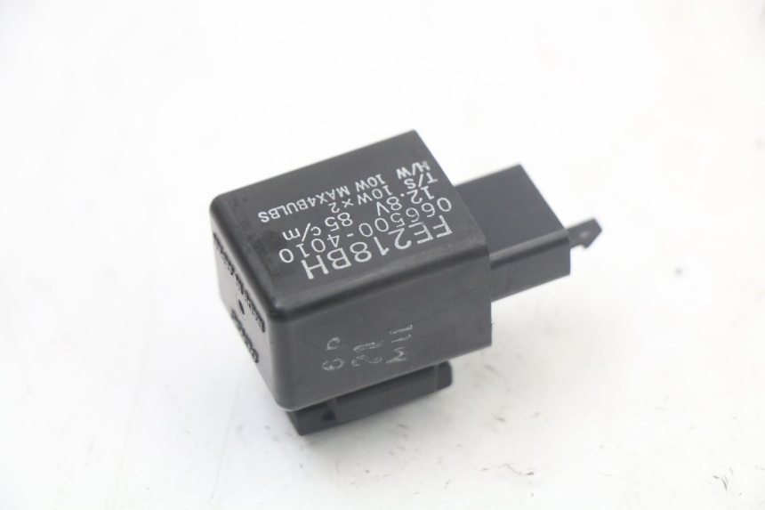 photo de TURN SIGNAL RELAY YAMAHA FZ1 FAZER 1000 (2007 - 2009) - Component detail