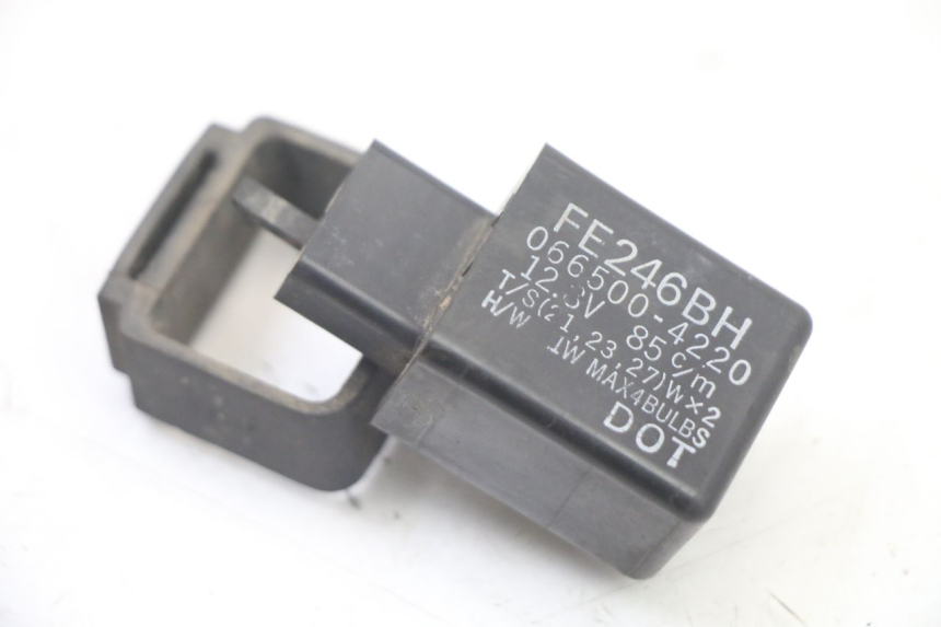 photo de FLASHER RELAY YAMAHA FZS FAZER 600 (2001 - 2003) - Main view