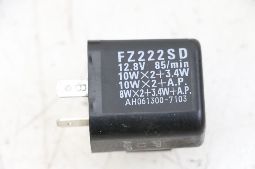photo de FLASHER RELAY YAMAHA NEOS NEO'S 4T 50 (2008 - 2016) - Main view