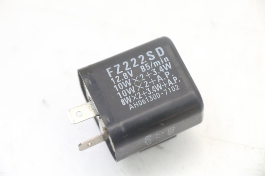 photo de FLASHER RELAY YAMAHA NEOS NEO'S 4T 50 (2008 - 2016) - Main view