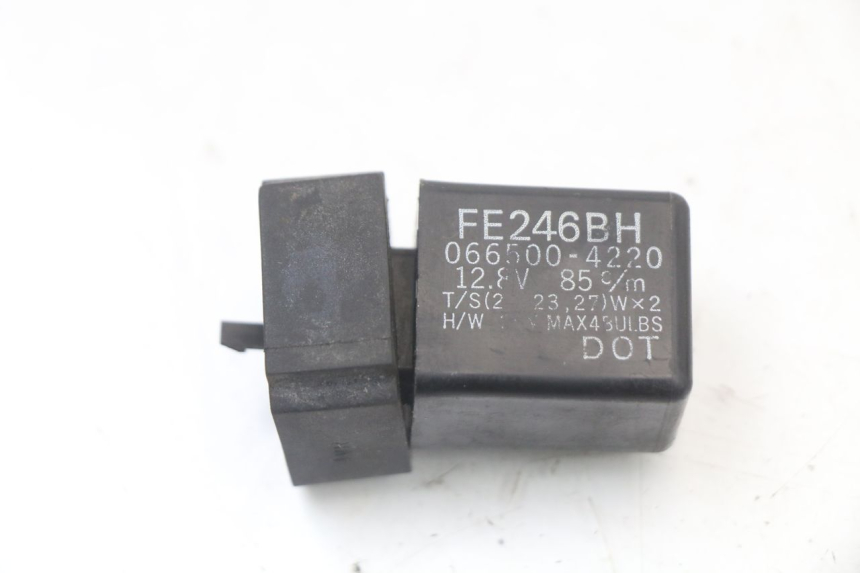 photo de TURN SIGNAL RELAY YAMAHA XVS DRAG STAR DRAGSTAR 650 (1997 - 2007) - Component detail