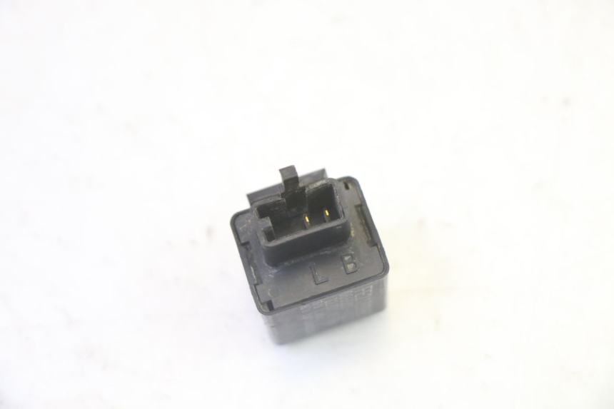 photo de TURN SIGNAL RELAY YAMAHA YFM GRIZZLY 550 (2008 - 2015) - Zoom on usage condition