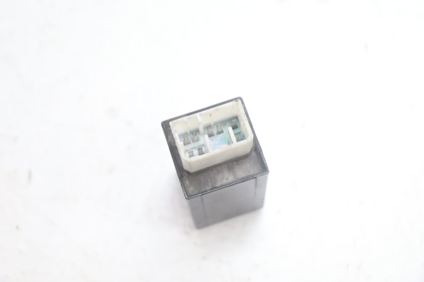 photo de FLASHER RELAY YAMAHA YP MAJESTY 125 (2007 - 2010) - Alternative perspective