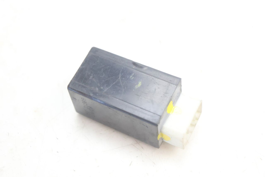 photo de FLASHER RELAY YAMAHA YP MAJESTY 125 (2002 - 2006) - Alternative perspective