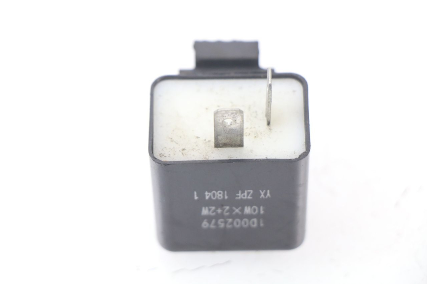 photo de FLASHER RELAY PIAGGIO ZIP 4T 50 (2018 - 2020) - Zoom on usage condition
