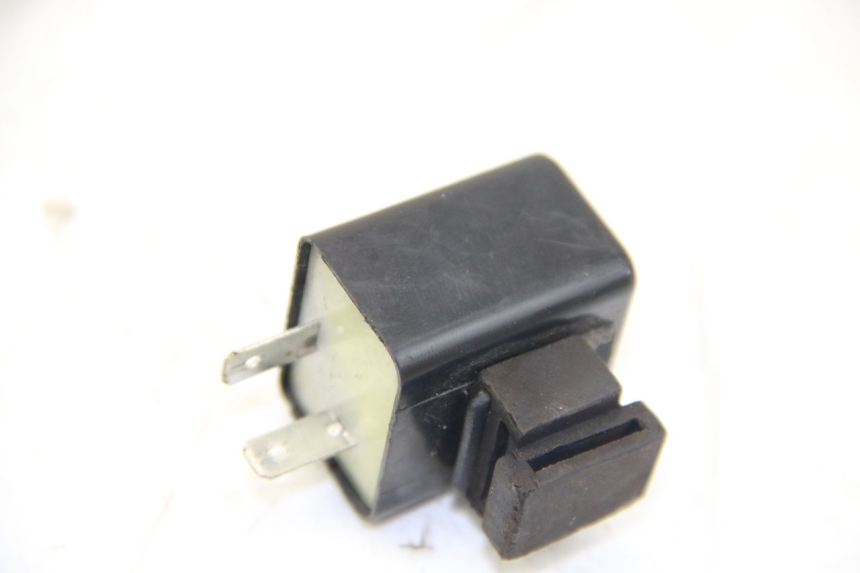 photo de FLASHER RELAY PIAGGIO ZIP 4T 50 (2018 - 2020) - Component detail