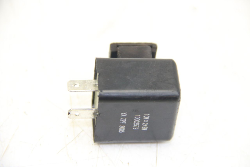 photo de FLASHER RELAY PIAGGIO ZIP 4T 50 (2018 - 2020) - Zoom on usage condition