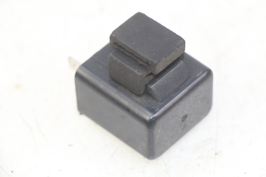 photo de FLASHER RELAY PIAGGIO ZIP 4T 50 (2018 - 2020) - Component detail