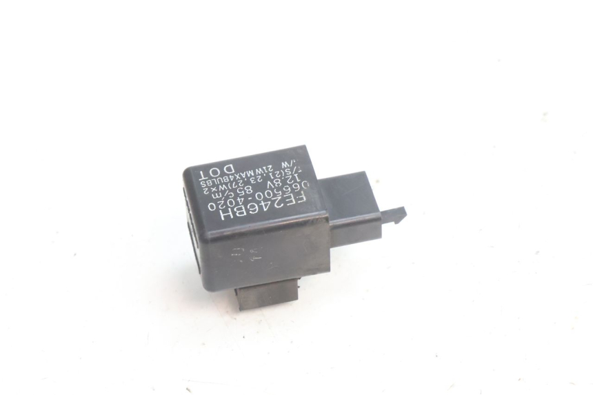 photo de TURN SIGNAL RELAY KAWASAKI ZZR 600 (1995 - 2004) - Component detail