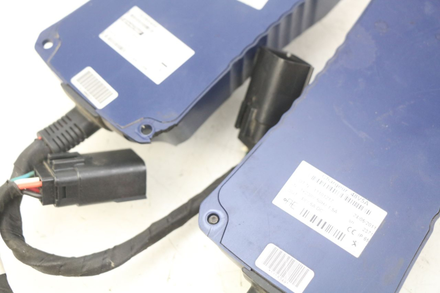 photo de BATTERY CHARGER PEUGEOT E-VIVACITY 1 (2012 - 2018) - Component detail