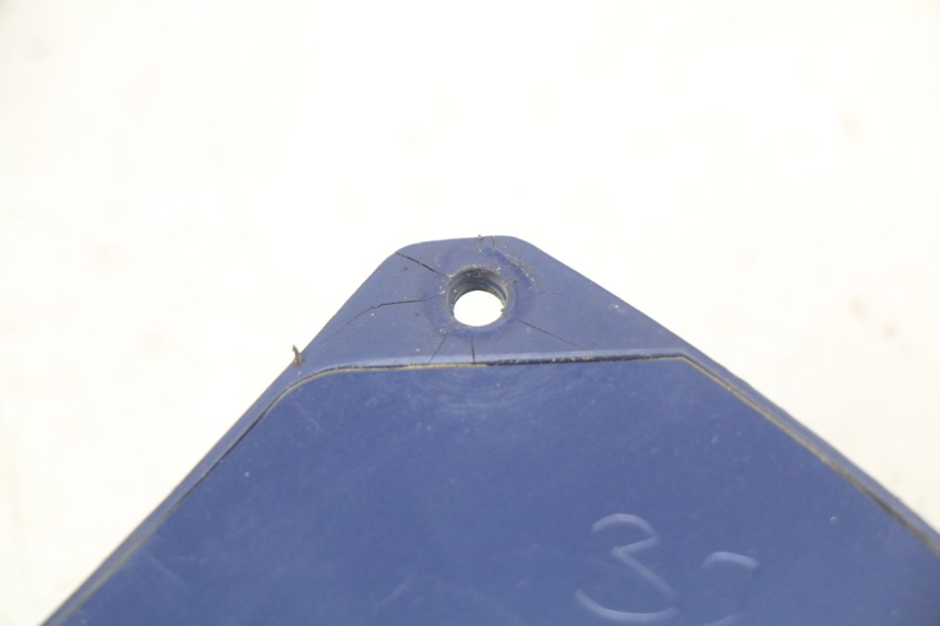 photo de BATTERY CHARGER PEUGEOT E-VIVACITY 1 (2012 - 2018) - Alternative perspective