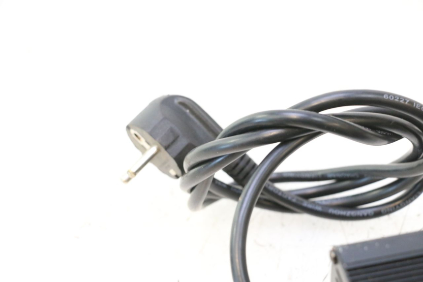 photo de BATTERY CHARGER BAIKU SAKURA 1 (2021 - 2025) - Component detail
