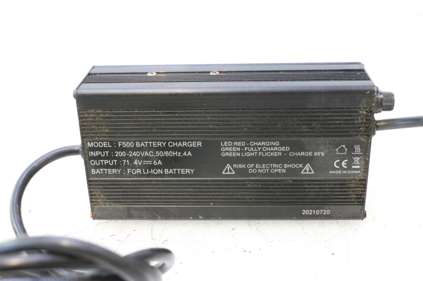 photo de BATTERY CHARGER BAIKU SAKURA 1 (2021 - 2025) - Surface and material condition