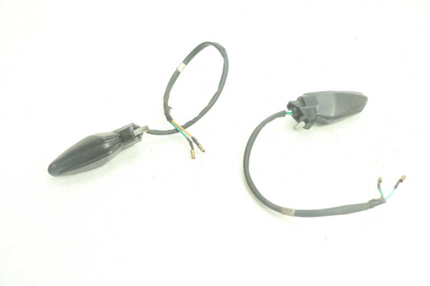 photo de REAR TURN SIGNAL KYMCO AGILITY 4T 50 (2018 - 2022) - Alternative perspective