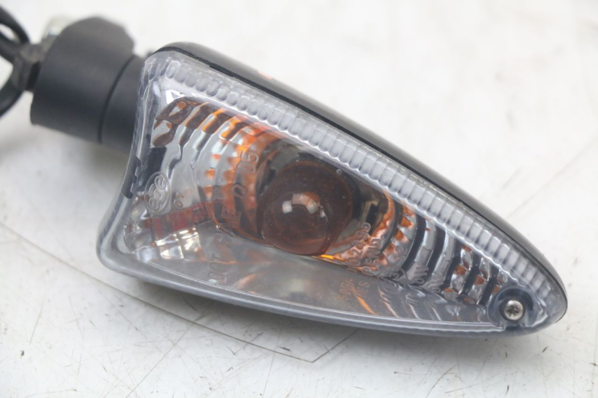 photo de RIGHT REAR TURN SIGNAL YAMAHA AEROX 2T 50 (2013 - 2017) - Component detail