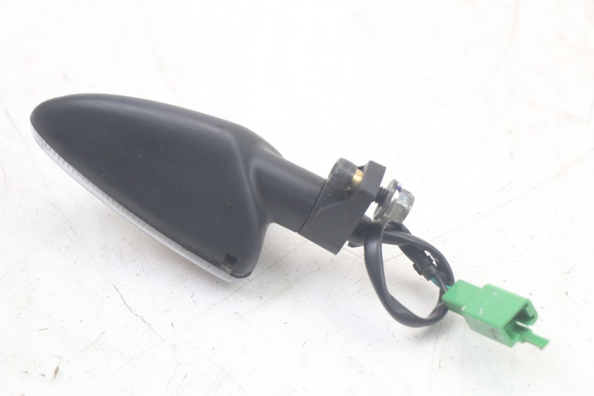 photo de RIGHT REAR TURN SIGNAL YAMAHA AEROX 2T 50 (2013 - 2017) - Alternative perspective