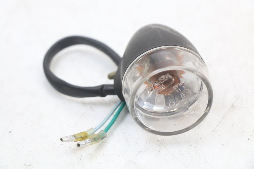 photo de RIGHT REAR TURN SIGNAL KYMCO AGILITY 4T 50 (2005 - 2018) - Zoom on usage condition