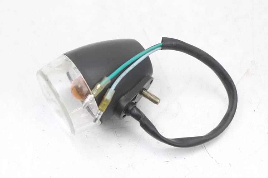 photo de RIGHT REAR TURN SIGNAL KYMCO AGILITY 4T 50 (2005 - 2018) - Alternative perspective
