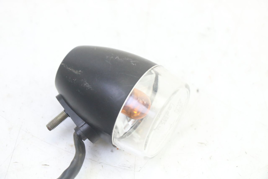 photo de RIGHT REAR TURN SIGNAL KYMCO AGILITY 4T 50 (2005 - 2018) - Zoom on usage condition