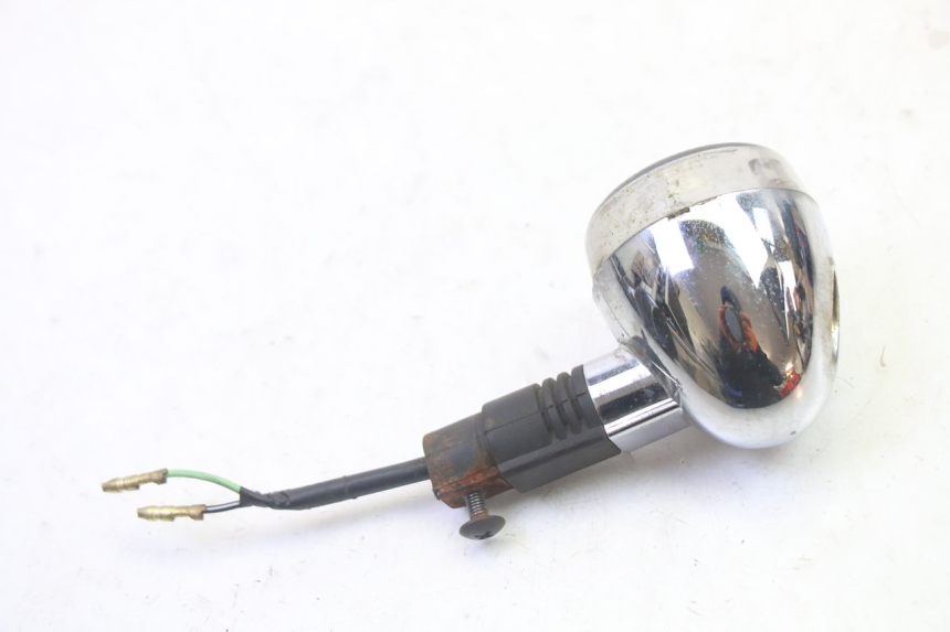 photo de REAR RIGHT TURN SIGNAL HYOSUNG GV AQUILA 125 (2000 - 2009) - Alternative perspective