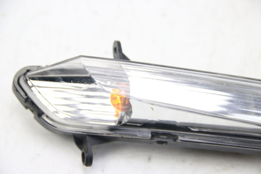 photo de RIGHT REAR TURN SIGNAL ECCITY ARTELEC 670 1 (2013 - 2017) - Technical close-up