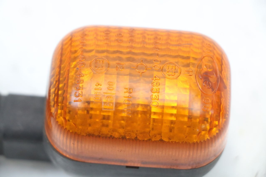 photo de REAR RIGHT TURN SIGNAL BMW C1 125 (2000 - 2003) - Zoom on usage condition