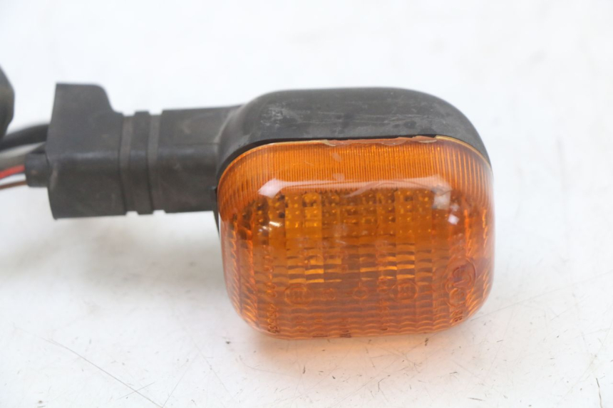 photo de REAR RIGHT TURN SIGNAL BMW C1 125 (2000 - 2003) - Zoom on usage condition