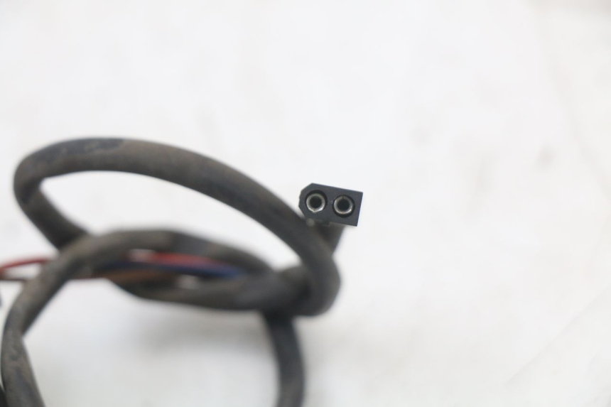 photo de REAR RIGHT TURN SIGNAL BMW C1 125 (2000 - 2003) - Surface and material condition