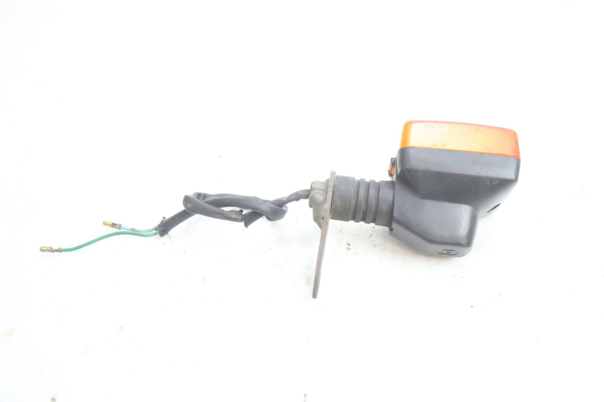 photo de REAR RIGHT TURN SIGNAL HONDA CB TWO FIFTY 250 (1991 - 2002) - Surface and material condition