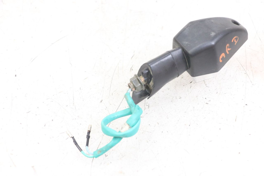 photo de REAR RIGHT TURN SIGNAL SYM CROX 4T 50 (2016 - 2023) - Technical close-up