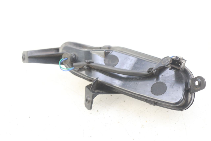 photo de RIGHT REAR TURN SIGNAL PEUGEOT DJANGO 2T 50 (2014 - 2019) - Zoom on usage condition