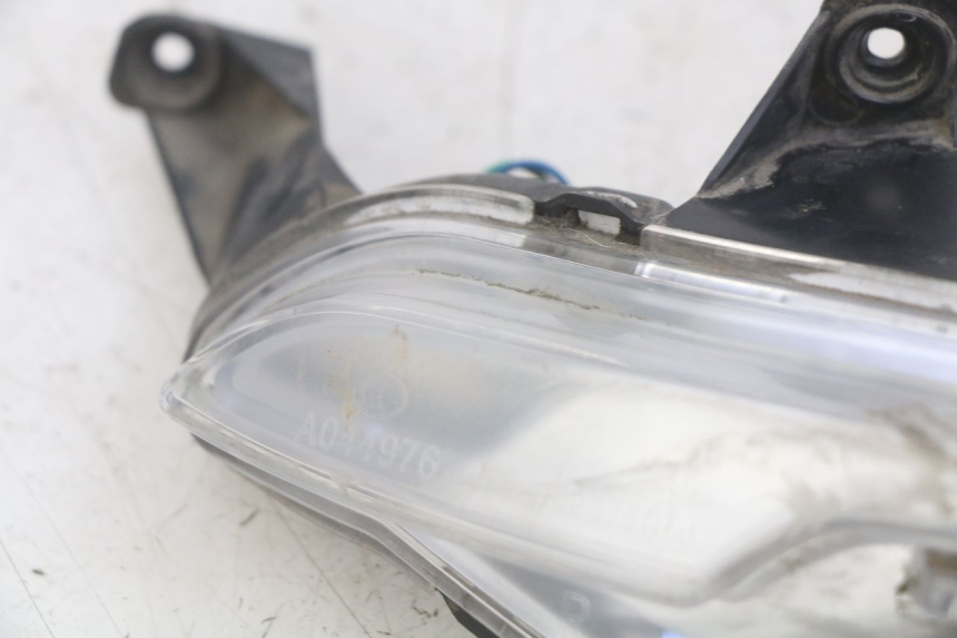 photo de RIGHT REAR TURN SIGNAL PEUGEOT DJANGO 4T 50 (2014 - 2019) - Surface and material condition