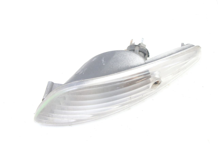 photo de REAR RIGHT TURN SIGNAL PEUGEOT ELYSTAR 50 (2002 - 2014) - Zoom on usage condition