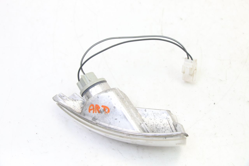 photo de RIGHT REAR TURN SIGNAL PIAGGIO FLY 2T 50 (2004 - 2017) - Technical close-up