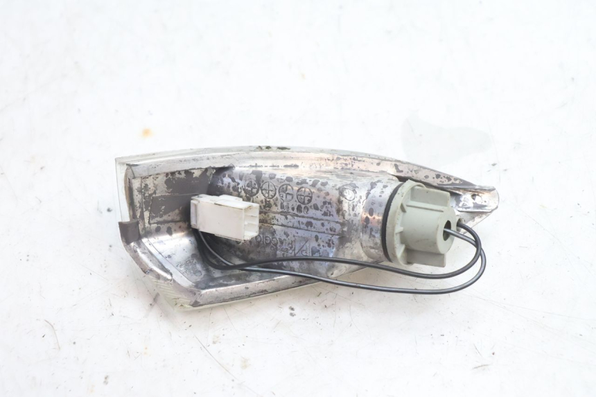 photo de RIGHT REAR TURN SIGNAL PIAGGIO FLY 2T 50 (2004 - 2017) - Alternative perspective